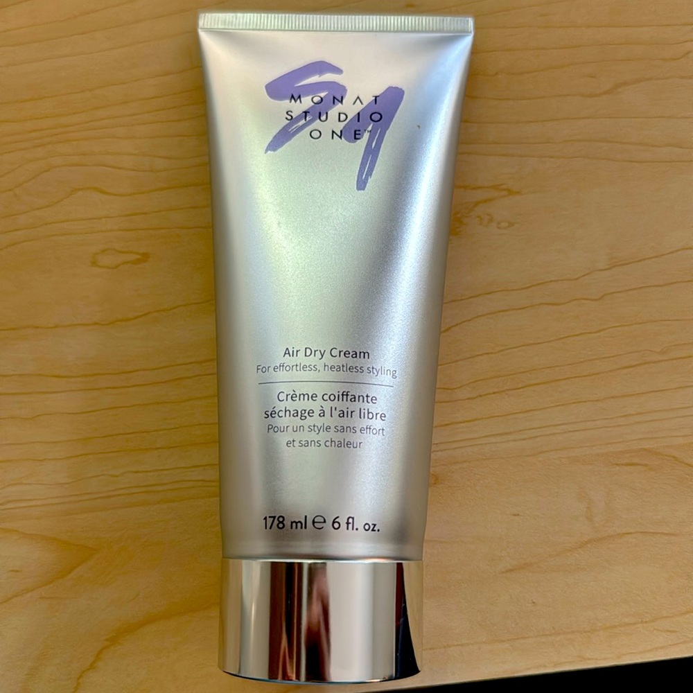 NEW SEALED Monat air dry cream